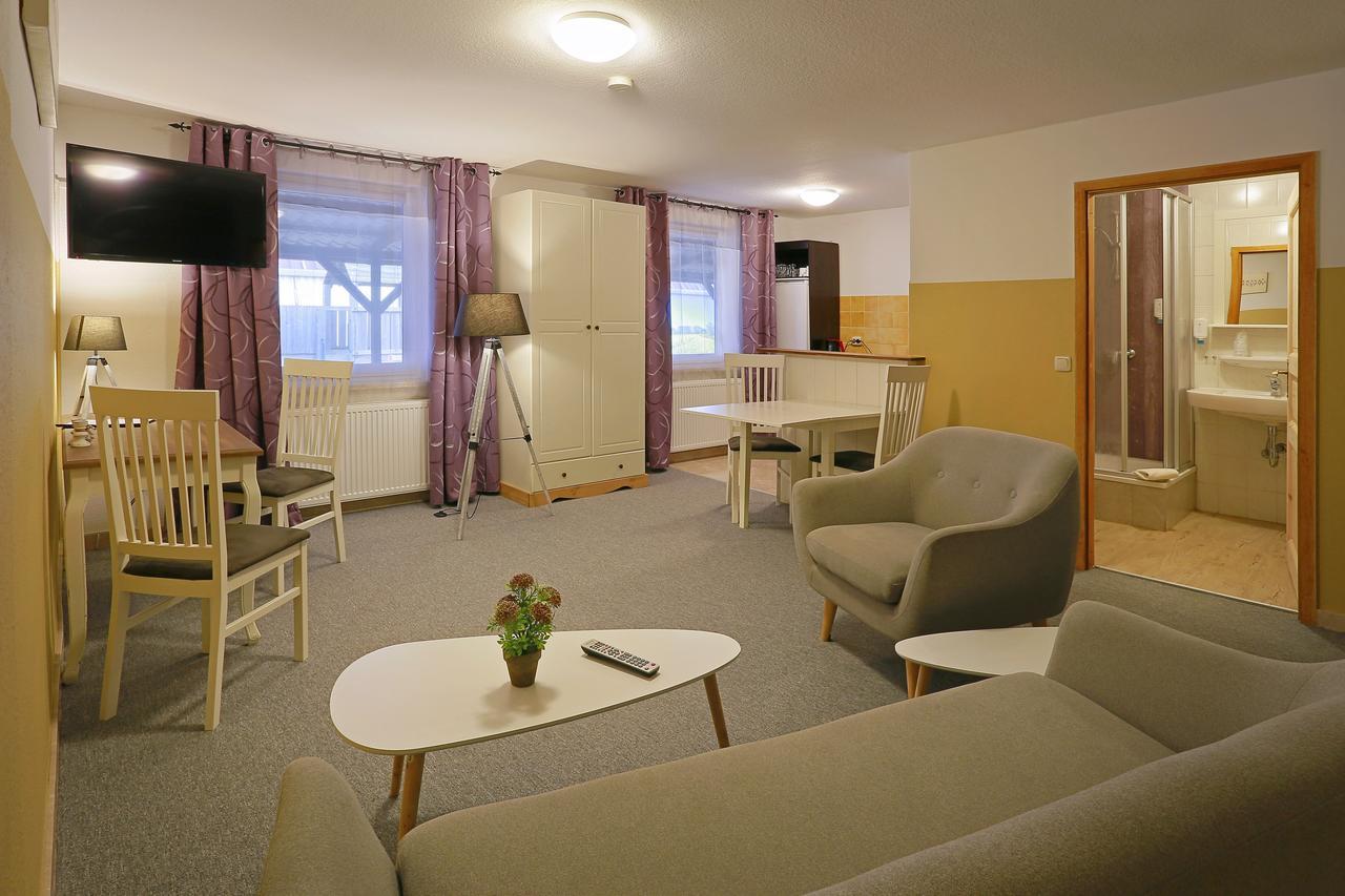 Landhotel & Brauhaus Prignitzer Hof Прицвальк Экстерьер фото
